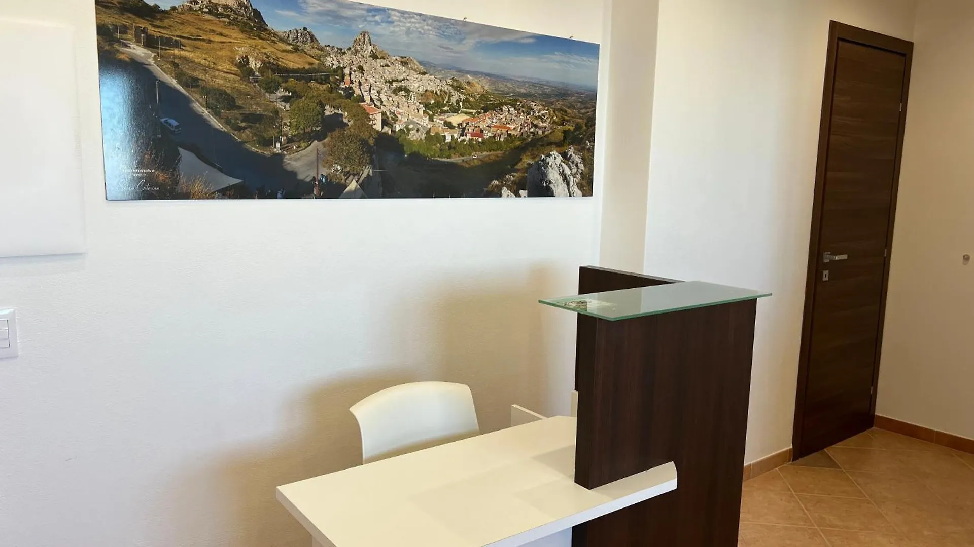 Jenka Hotel Caltabellotta 0*,